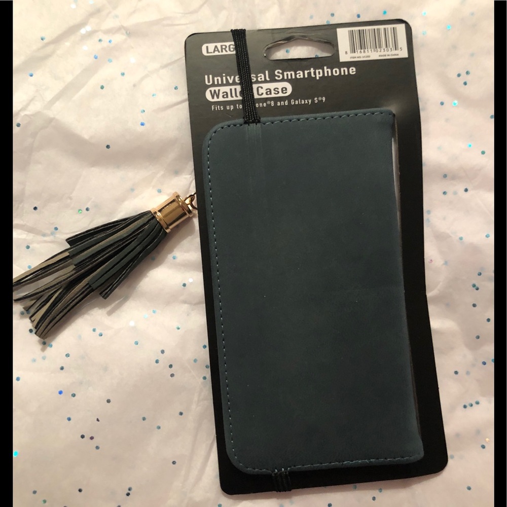 SALE💲NWT Universal Portfolio Wallet Case